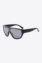 Load image into Gallery viewer, UV400 Polycarbonate Wayfarer Sunglasses
