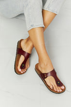 Load image into Gallery viewer, MMShoes Drift Away T-Strap Flip-Flop in Brown
